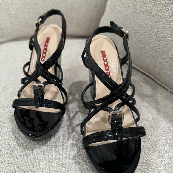 NEW IN BOX - Prada Black Patent Leather Strappy Buckled Wedge Sandals Size 35.5 - Picture 1 of 6